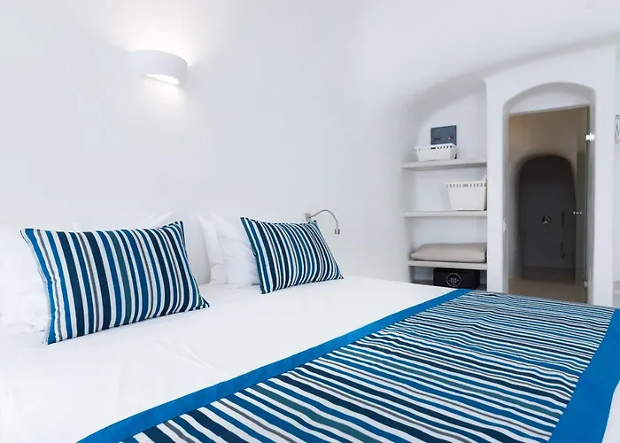 Maregio Suites (Adults Only)